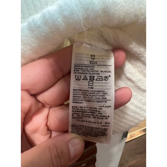 NWT Old Navy Gap Cropped Shaker-Stitch Turtleneck Sweater XS - Picture 7 of 8